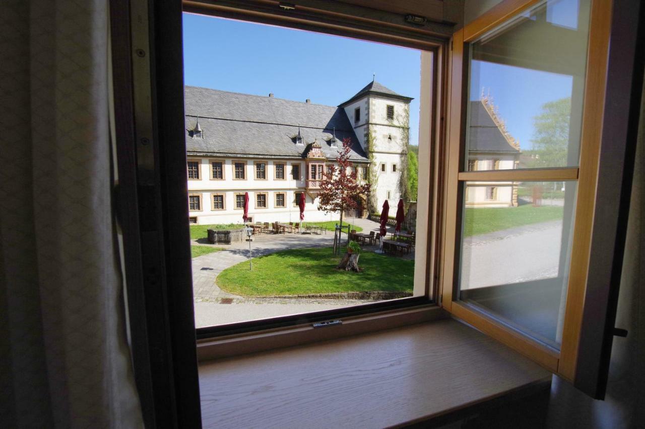 Klostergasthof Hotell Münnerstadt Exteriör bild